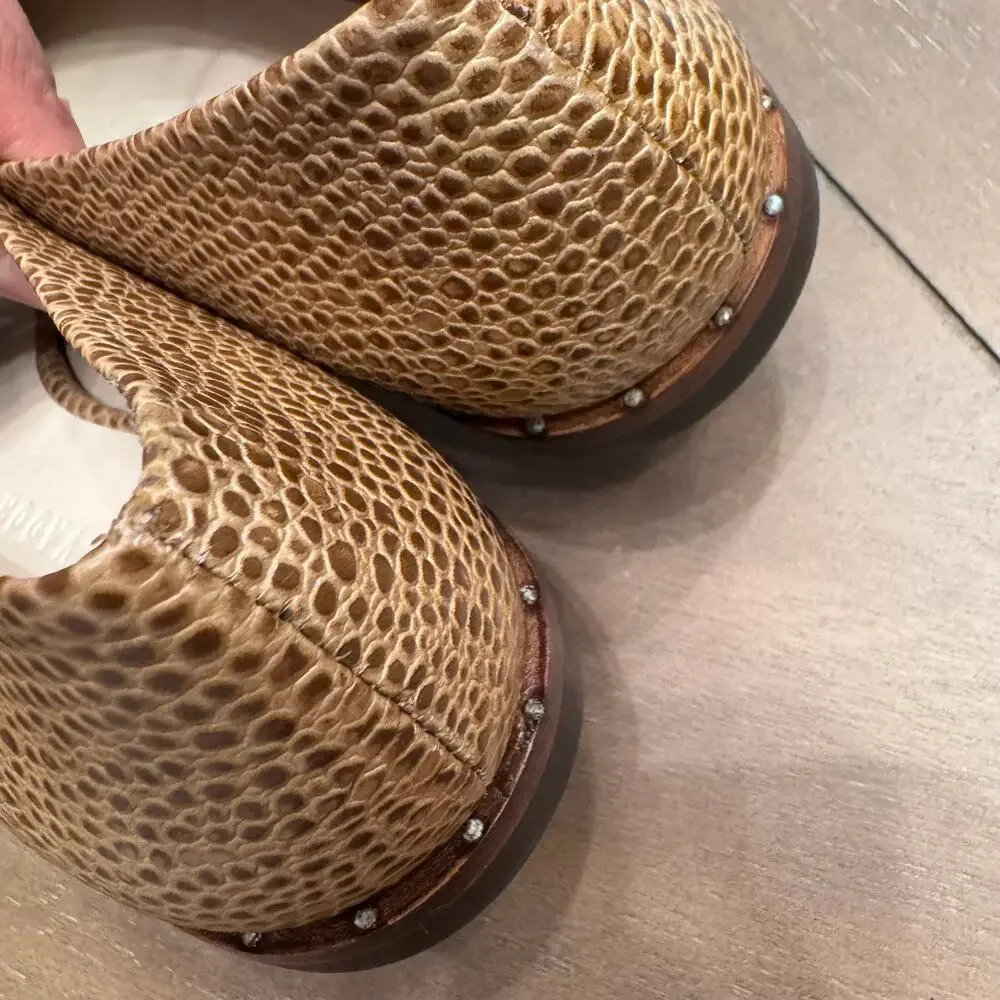 NWOB Anthropologie Freda Salvador LISA 7 Croc Embossed Leather Pointed Flats Sz8